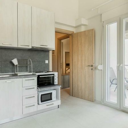 V Luxury Apartments 시비리 외부 사진