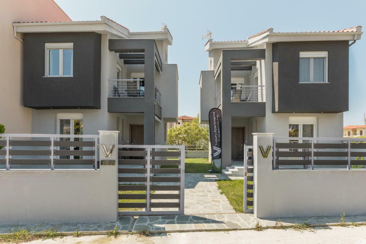 V Luxury Apartments 시비리 외부 사진