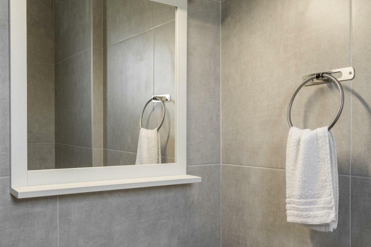 V Luxury Apartments 시비리 객실 사진