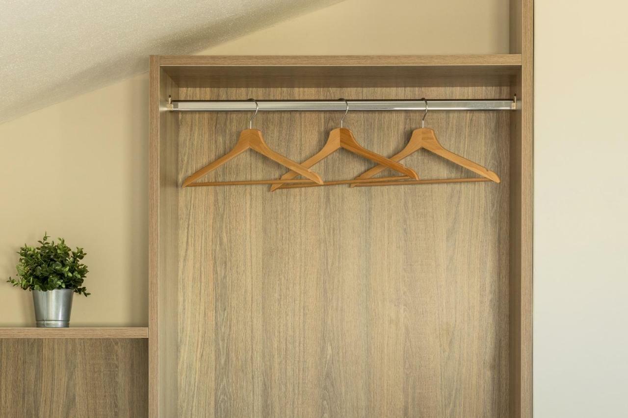 V Luxury Apartments 시비리 객실 사진